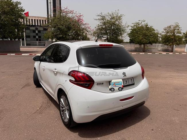 Peugeot 208 White edition 2019