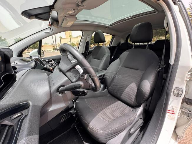 Peugeot 208 White edition 2019