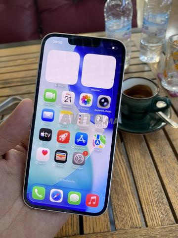 iPhone 14 normal 256gb neuf officiel 94/Btrue - 2
