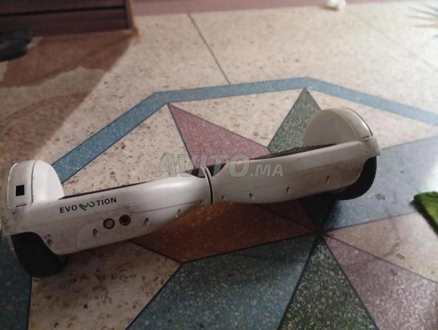 Scooter électrique à vendre avec son chargeur - 2