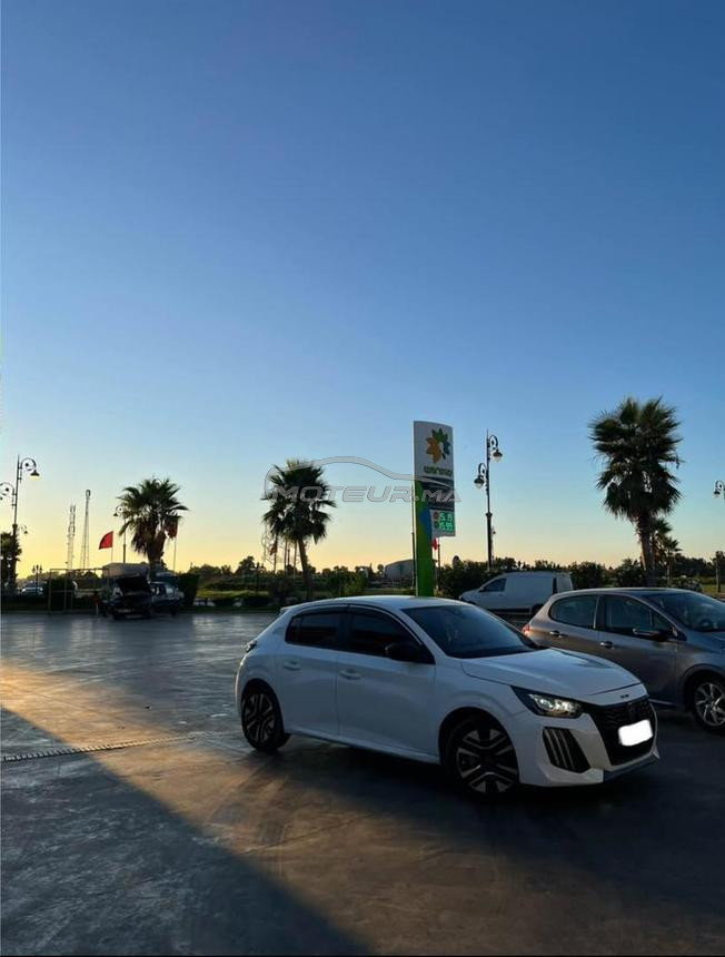 Peugeot 208 2024 