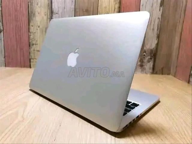 ماك بوك i5 رام 8 قرص SSD بطارية 4 ساعات