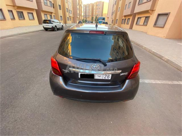 Toyota Yaris Essence Manuelle 2017 à Marrakech - 2