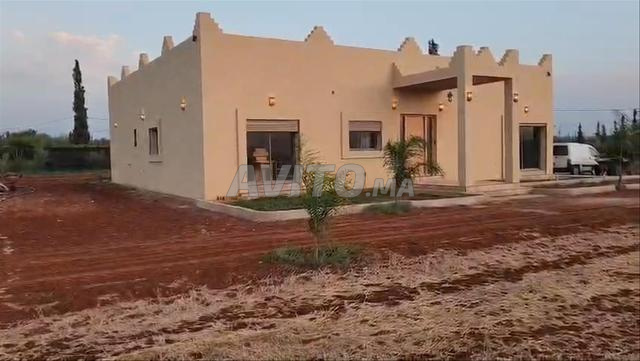 Terrain 2,5 ha avec Villa neuve et maison ancienne