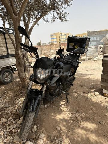 Moto QJ 150cc encore neuve