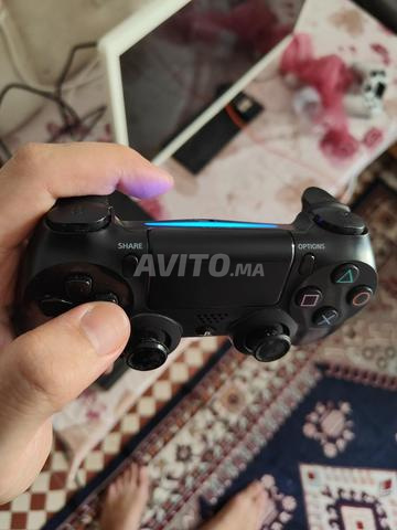 يد تحكم PS4 أصلية بحالة ممتازة بدون أي مشاكل - 2