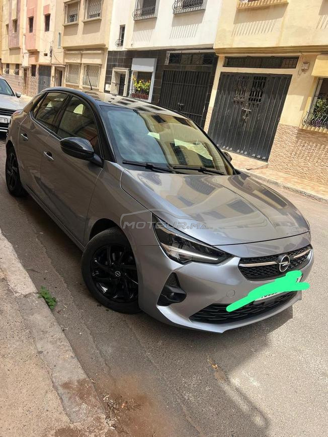 je met en vente ma voiture opel corsa