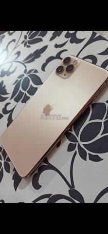 iPhone 11 Pro Max 256Go Gold Très bon état