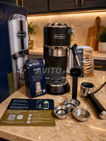 Machine à café De'Longhi Dedica Style neuve - 2