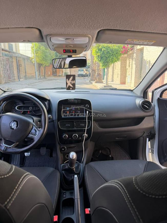 Clio 4 très bon état 