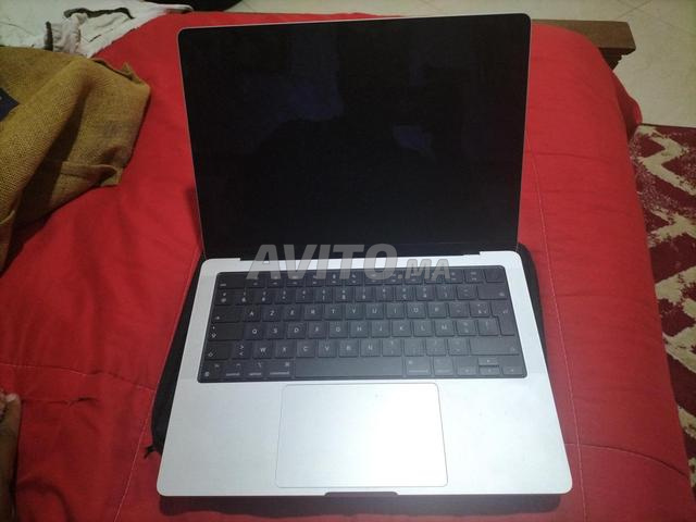 MacBook Pro M3 2025 - 2
