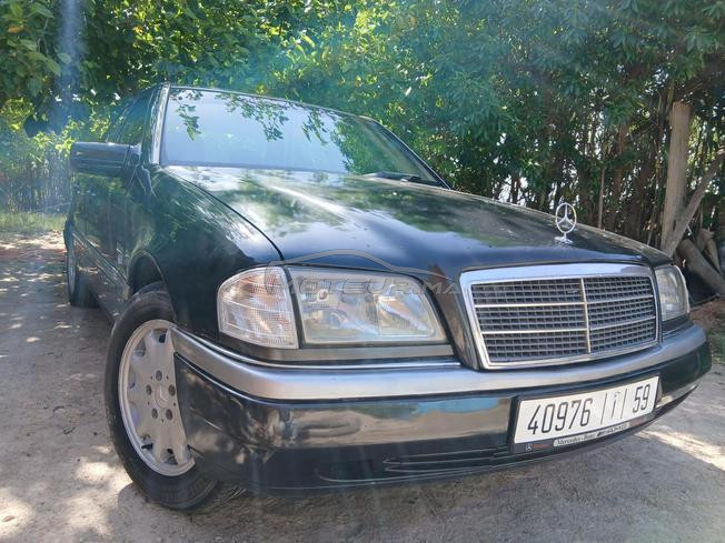 Mercedes-Benz 220 Diesel Manuelle 1997 à Oujda