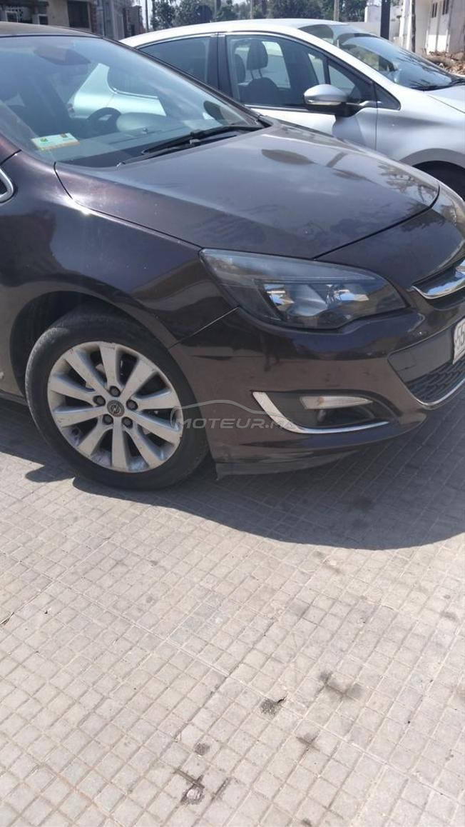 Opel Astra Diesel Manuelle 2014 à Salé