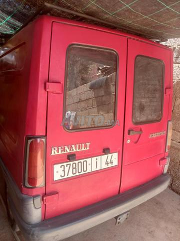 RENAULT EXPRESS - 2