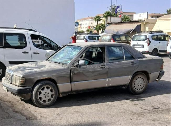 سياره للبيع مرسيدس بنز 190