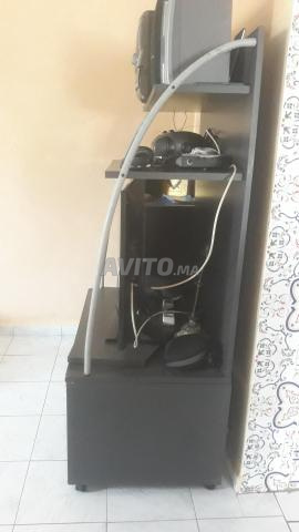 طاولة للتلفاز، جهاز استقبال، وأشياء أخرى - 2