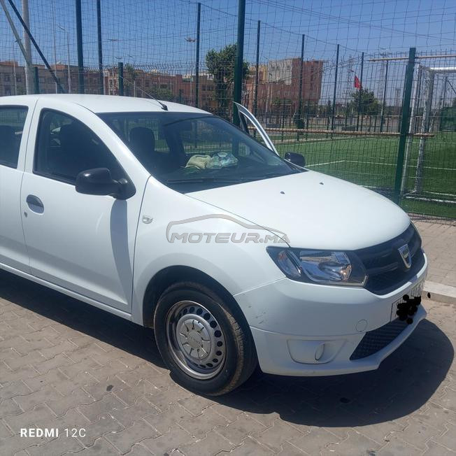 Dacia Logan modèle 2016 état très bon 