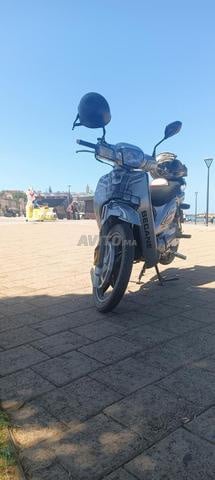 23456 Moto à vendre contactez-moi si vous êtes intéressé.
