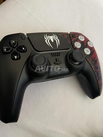 Manette PS5 bonne qualité, encore neuve - 2