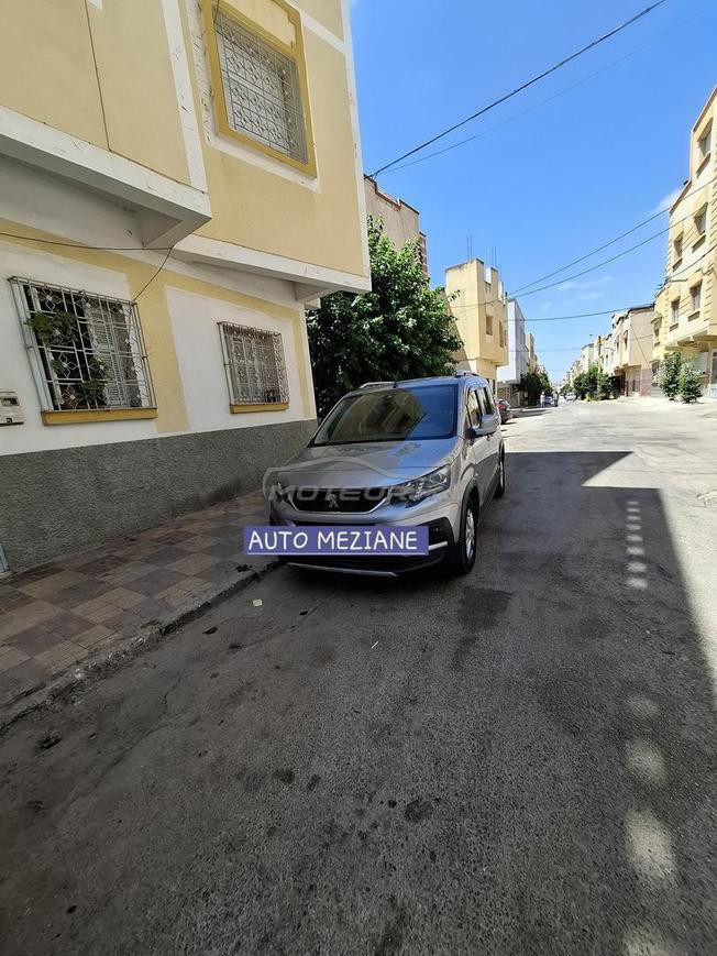 Peugeot Partner Diesel Manuelle 2021 à Meknès
