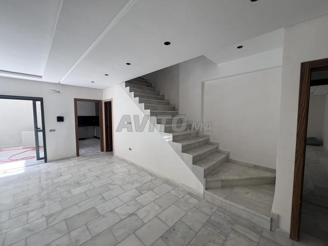 Duplex rez-de-chaussée - 2
