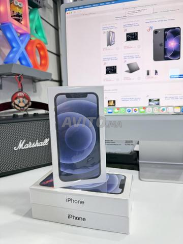 iPhone 12 Normal 64GB Noir Neuf - 2