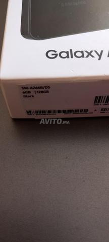 Samsung A26 5G / 128GB / 6GB Neuf Noir - 2