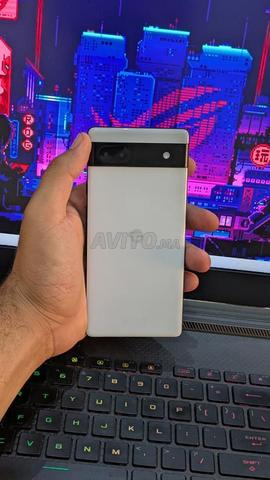 Google Pixel 6a neuf 10/10 - 2