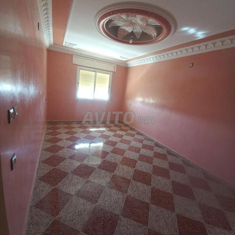 Appartement 93 m², 3 chambres, ascenseur, syndic, logement moyen - 2