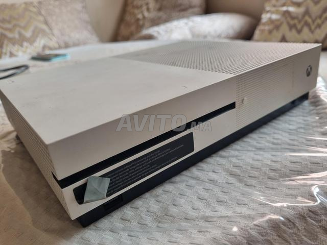 Xbox One S