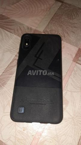 Téléphone Samsung A10 à vendre - 2