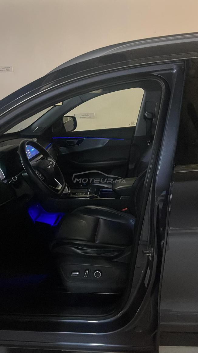 très belle voiture en bon état 