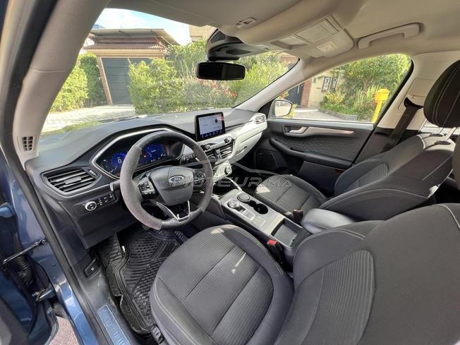 ford kuga titanium
