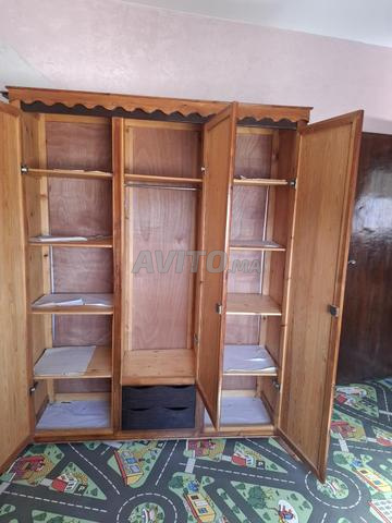 Armoire en bois à vendre - 2
