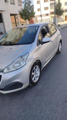 Peugeot 208 - 2