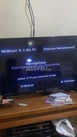 PS2 COMPLETE AVEC 2 MANETTES FLASHÉ - 2