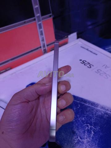 Samsung S25 Snapdragon - 2
