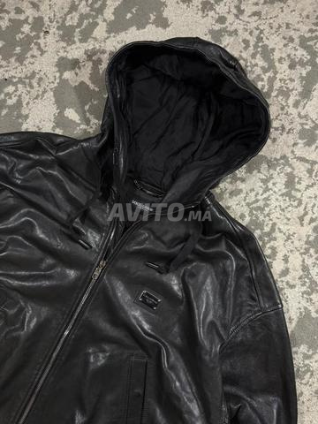 جاكيت جلد دولتشي آند غابانا مقاس XXL - 2