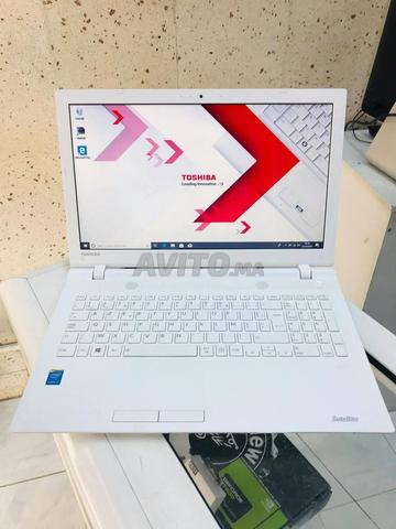 توشيبا i7 رام 8 قرص SSD بطارية 4 ساعات شاشة 15
