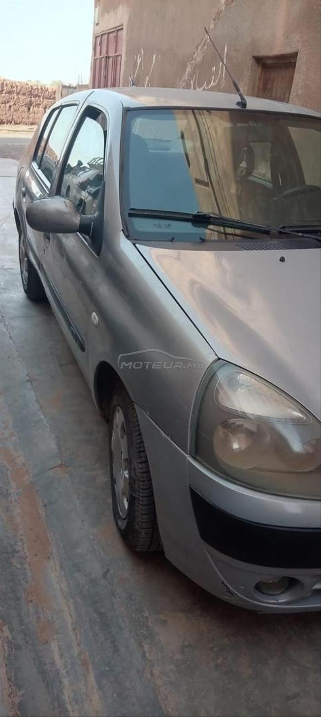 Renault Clio Essence Manuelle 2005 à Marrakech