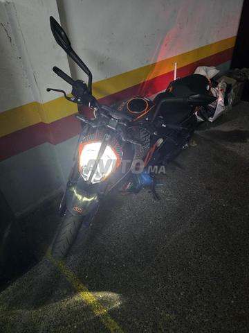 KTM390 quasi neuve 1450km - 2
