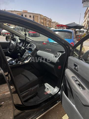 بيجو 3008