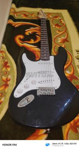 Guitare électrique bien - 2