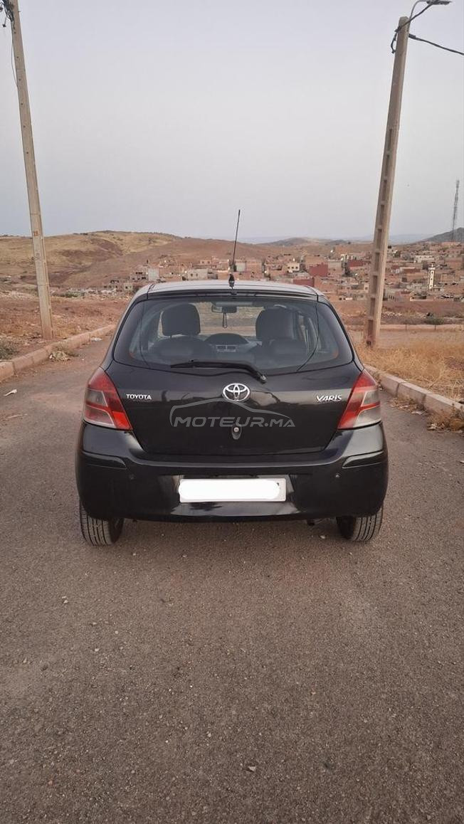 TOYOTA YARIS 2011