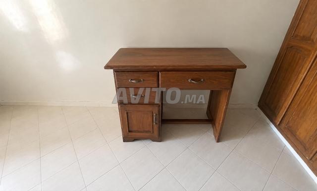 Tables et bureau en bois - 2