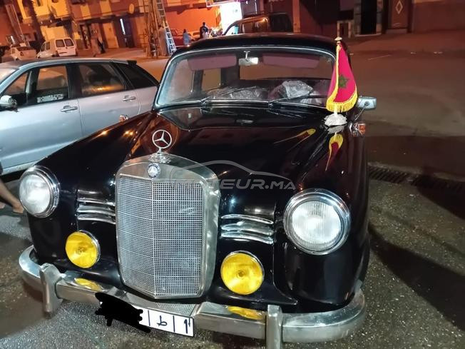 Mercedes 180 essence 4 cylindres dédouanée 2025