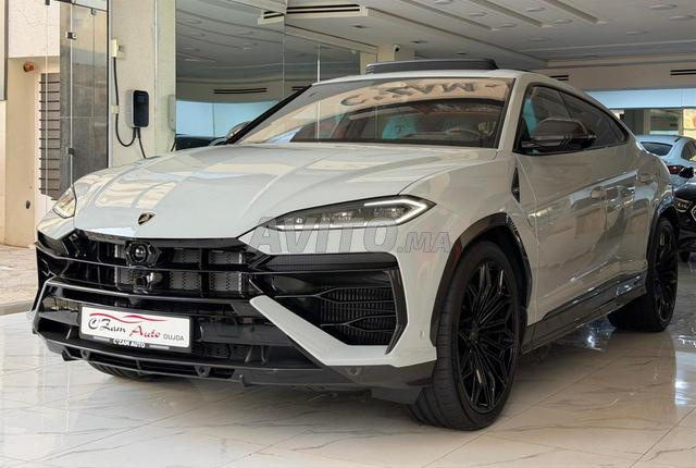 LAMBORGHINI URUS SE — 800 CH 🇮🇹
