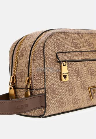 حقيبة كتف Guess بنقش الشعار للرجال - 2