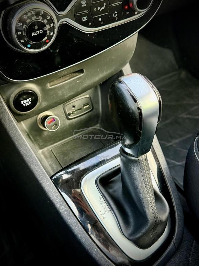 Clio4 Auto 2017 ImportéeNeuve Parking Auto et Toit