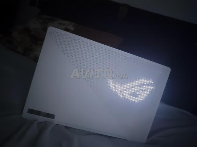 أسوس ROG زيفيروس